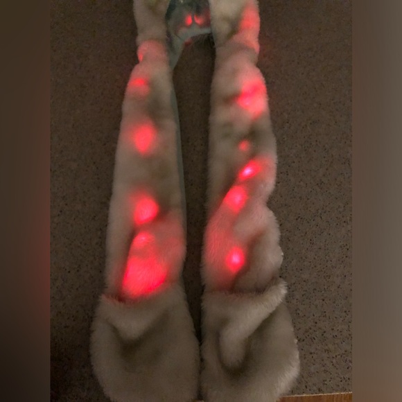 Justice Unicorn Light Up Hat Scarf Mittens White - Picture 3 of 16